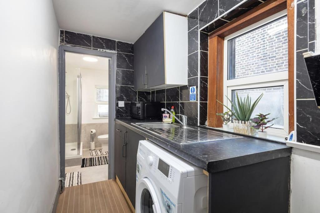 2A - Bright & Airy 2 Bed Flat - 20 Mins To Central Λονδίνο Εξωτερικό φωτογραφία