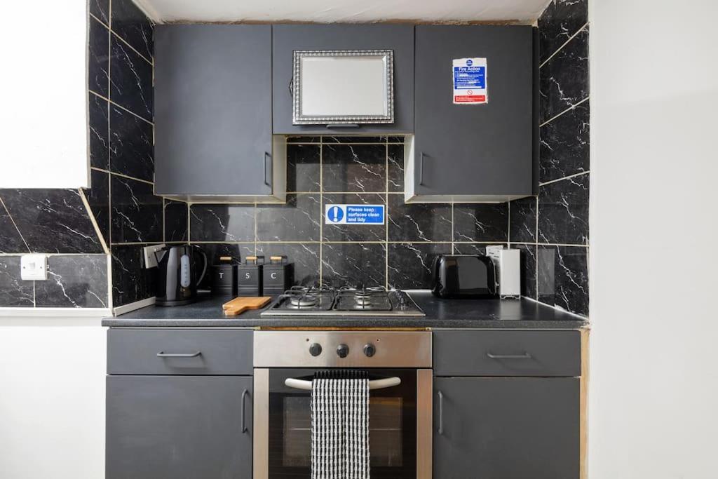 2A - Bright & Airy 2 Bed Flat - 20 Mins To Central Λονδίνο Εξωτερικό φωτογραφία