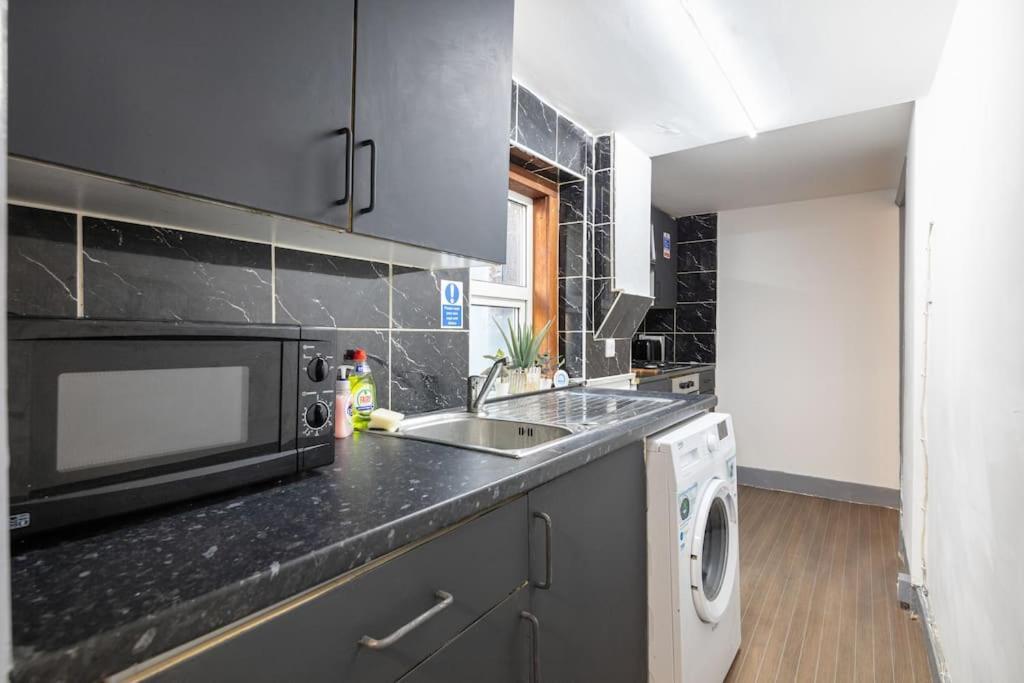 2A - Bright & Airy 2 Bed Flat - 20 Mins To Central Λονδίνο Εξωτερικό φωτογραφία